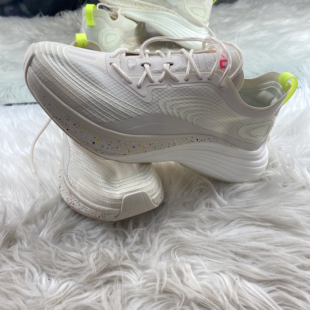 Apl Streamline Pristine Multi Speckle - image 3